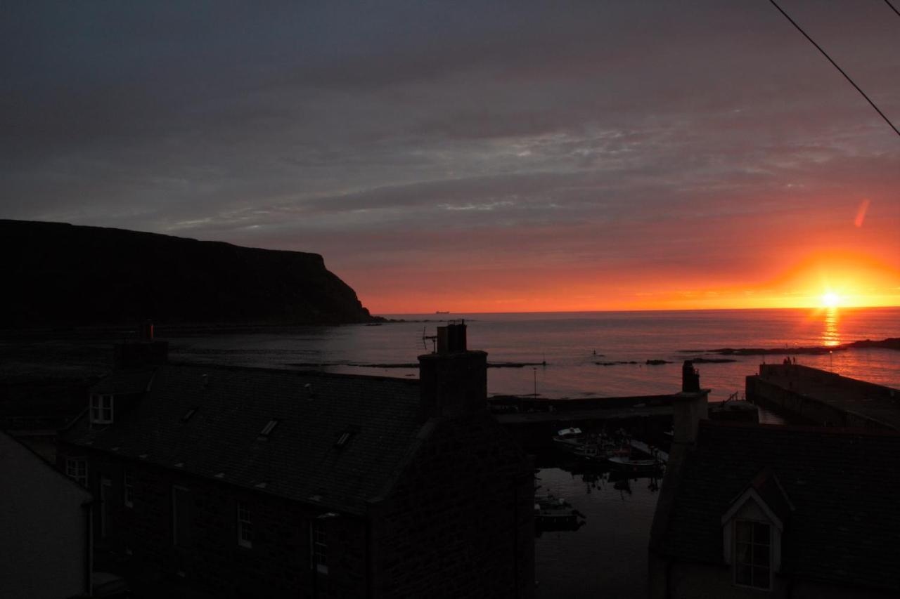 Bellevue Holiday Cottage Gardenstown ภายนอก รูปภาพ