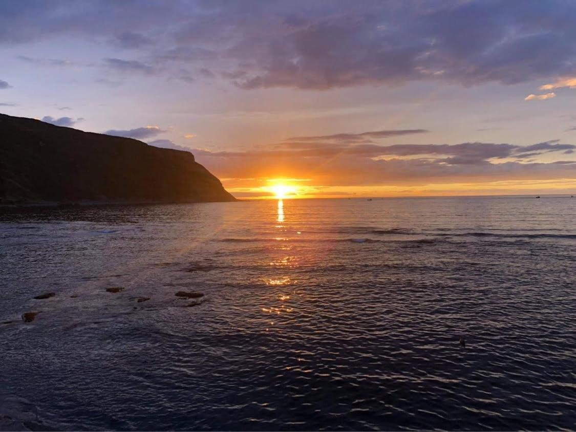 Bellevue Holiday Cottage Gardenstown ภายนอก รูปภาพ