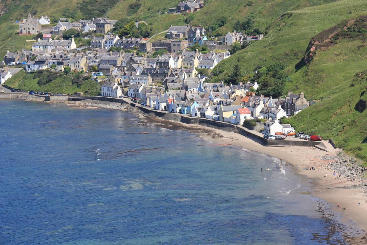 Bellevue Holiday Cottage Gardenstown ภายนอก รูปภาพ