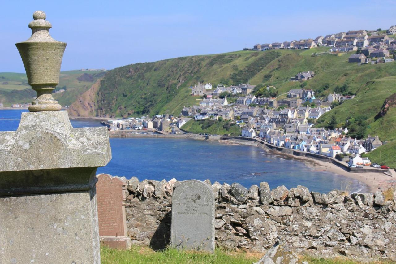 Bellevue Holiday Cottage Gardenstown ภายนอก รูปภาพ